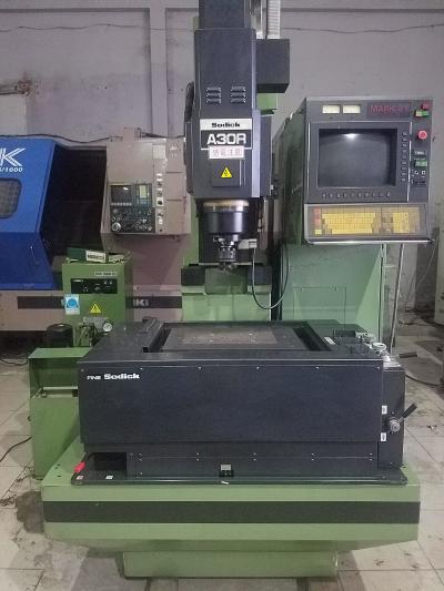 Máy bắn điện CNC - Sodick A30R