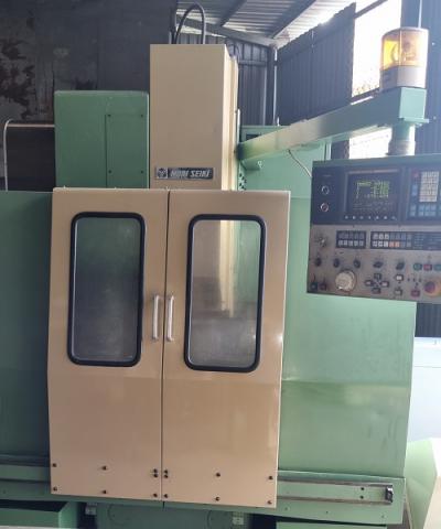 Máy phay CNC - MORI MV Junior